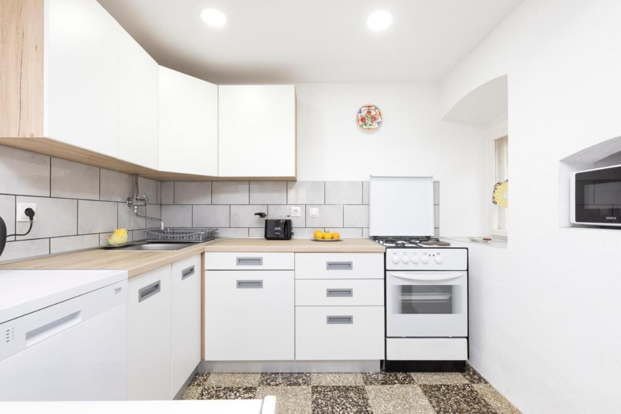 Apartments Ivna 베리로신즈 외부 사진